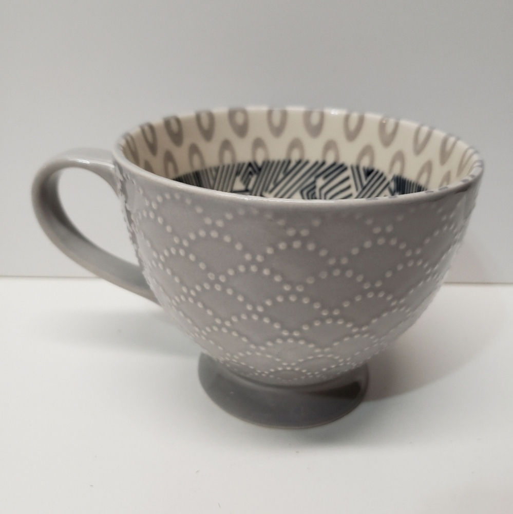 NWOT Footed Ceramic Coffee Tea Mug Cup 14 Oz Signature Housewares
